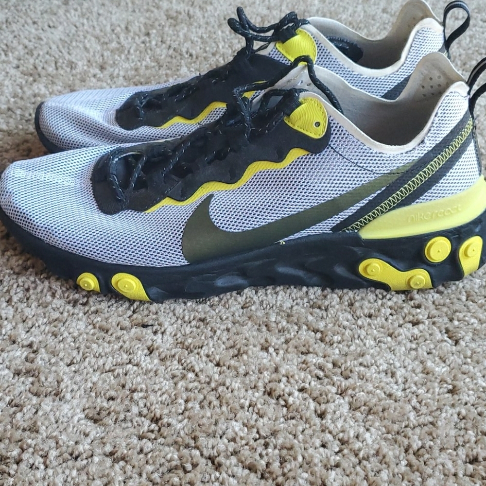 Nike React Element 55